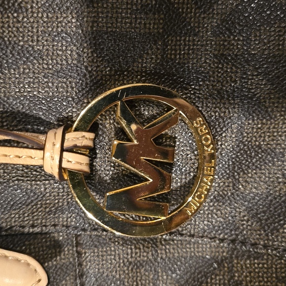 Michael Kors Bag - Picture 2 of 7